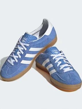 Adidas blue fusion women size 7 NWT